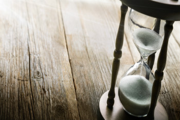 Hour Glass-Horses-Luxury-Lifestyle